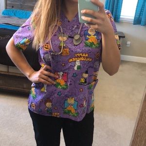Scrub Top 🎃Peanuts The Great Pumpkin🎃